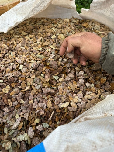 Златолит персиковый декоративная каменная крошка купить в Оренбурге