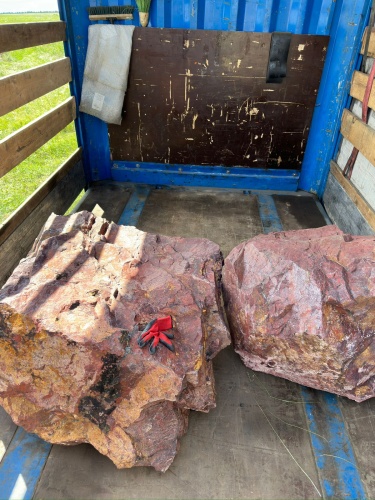 Ландшафтные глыбы красно-фиолетовые 200-1000 килограмм купить в Оренбурге