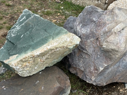 Камни для ландшафтного дизайна зелёные 10-60 килограмм купить в Оренбурге