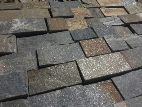 Плитка пилёная златолит Уральский для цоколя, отмостки купить в Оренбурге