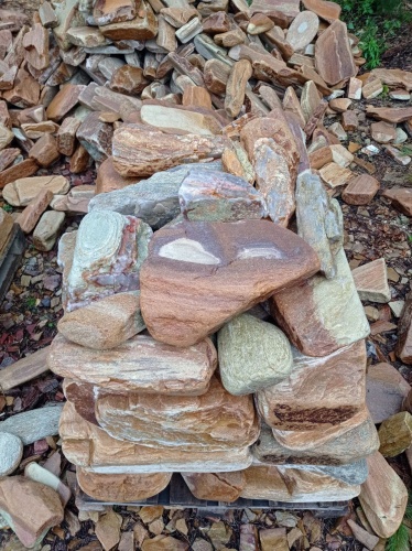 Златолит жёлтый, жёлто-зелёный глыбки и валуны для ланшафтного дизайна купить в Оренбурге