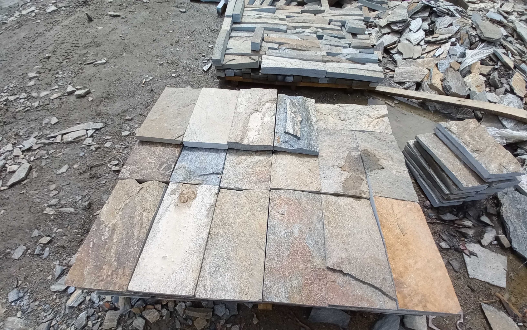 Плитка пилёная златолит Уральский для фасада купить в Оренбурге