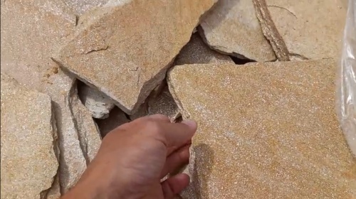 Плитняк златолит жёлтый золотистый для отмостки купить в Оренбурге