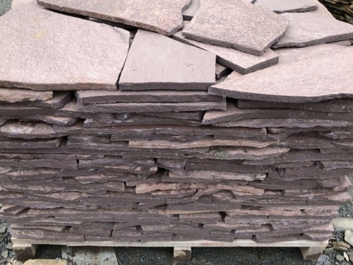 Плитняк лемезит бордовый для облицовки цоколя 20-25 мм  купить в Оренбурге