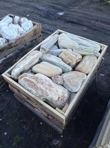 Златолит жёлтый, жёлто-зелёный глыбки и валуны для ланшафтного дизайна купить в Оренбурге