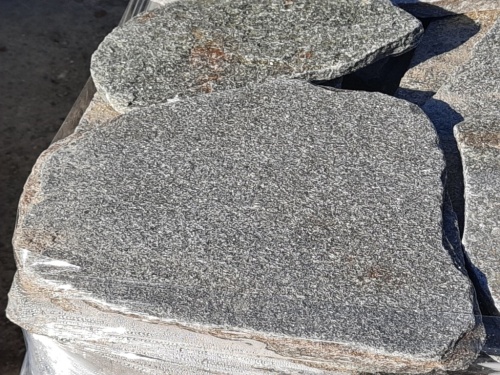 Златолит серебристый галтованный для лестниц купить в Оренбурге