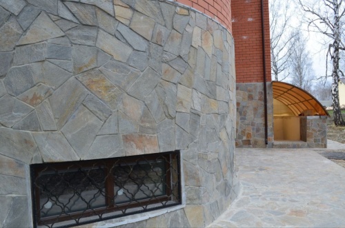 Плитняк златолит Уральский для цоколя, отмостки купить в Оренбурге